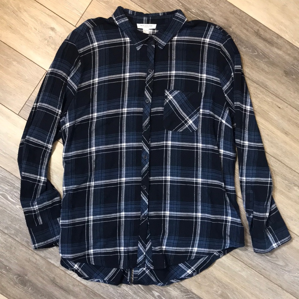 Beach Lunch Lounge | Sable Plaid Button-Back Shirt